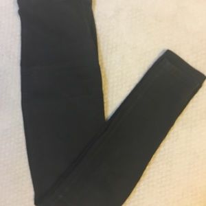 Black skinny jeans by American Apparel size M